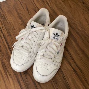 LIKE NEW* Adidas Continental Sneakers